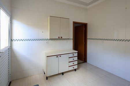 Casa para alugar com 100m², 3 quartos e 2 vagas Casa para alugar com 100m², 3 quartos e 2 vagasCozinha