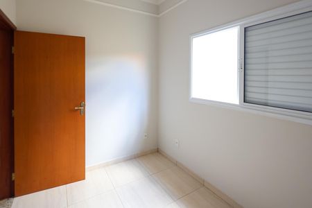 Casa para alugar com 100m², 3 quartos e 2 vagas Casa para alugar com 100m², 3 quartos e 2 vagasQuarto 2