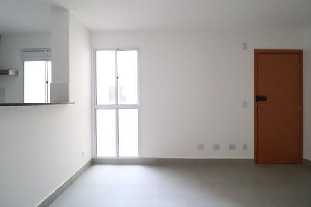 Sala de apartamento para alugar com 2 quartos, 45m² em Grand Ville, Uberlândia