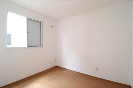 Quarto 2 de apartamento para alugar com 2 quartos, 45m² em Grand Ville, Uberlândia