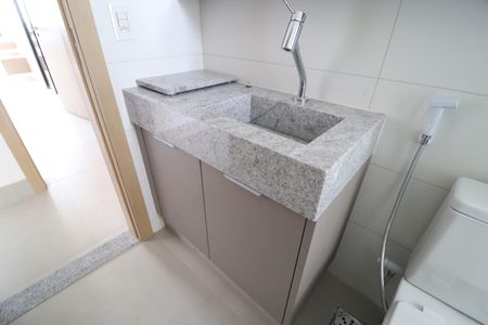 Apartamento para alugar com 225m², 4 quartos e 4 vagasBanheiro do Quarto 3