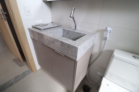 Apartamento para alugar com 225m², 4 quartos e 4 vagasBanheiro do Quarto 1