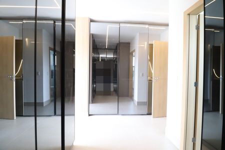 Apartamento para alugar com 225m², 4 quartos e 4 vagasQuarto 4 - Suíte - Closet