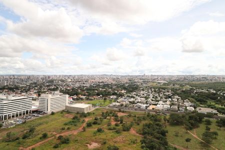 Apartamento para alugar com 225m², 4 quartos e 4 vagasVista