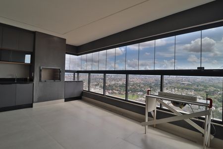 Apartamento para alugar com 225m², 4 quartos e 4 vagasVaranda