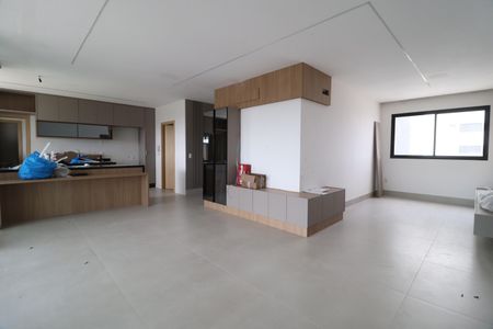 Apartamento para alugar com 225m², 4 quartos e 4 vagasSala