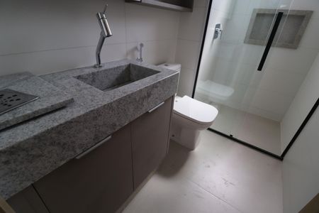 Apartamento para alugar com 225m², 4 quartos e 4 vagasBanheiro do Quarto 1
