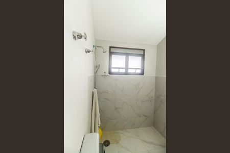 Casa de condomínio à venda com 570m², 3 quartos e 4 vagas Casa de condomínio à venda com 570m², 3 quartos e 4 vagasBanheiro da Suíte