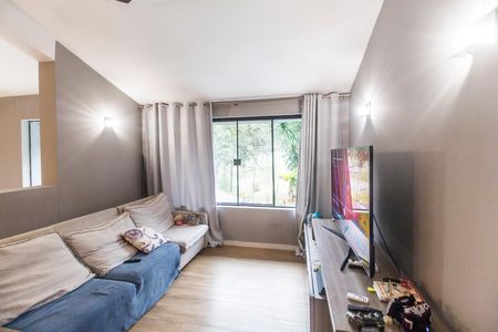 Casa de condomínio à venda com 570m², 3 quartos e 4 vagas Casa de condomínio à venda com 570m², 3 quartos e 4 vagasSala