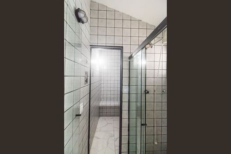 Casa de condomínio à venda com 570m², 3 quartos e 4 vagas Casa de condomínio à venda com 570m², 3 quartos e 4 vagasBanheiro