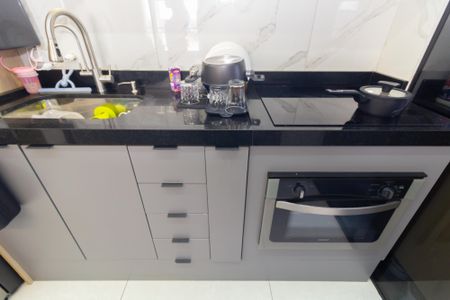 Apartamento à venda com 38m², 1 quarto e sem vaga Apartamento à venda com 38m², 1 quarto e sem vagaCozinha e Área de Serviço