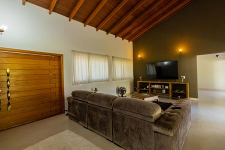 Casa de condomínio para alugar com 298m², 4 quartos e 1 vaga Casa de condomínio para alugar com 298m², 4 quartos e 1 vagaSala