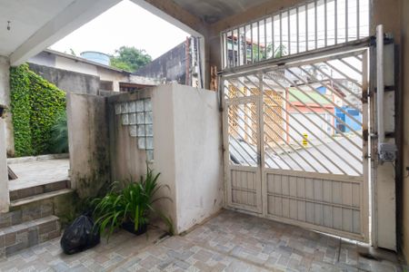 Casa para alugar com 130m², 4 quartos e 3 vagas Casa para alugar com 130m², 4 quartos e 3 vagasEntrada