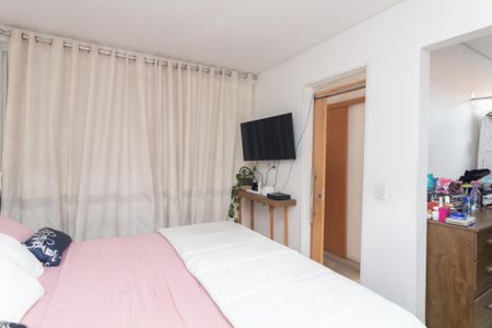 Quarto 1 de casa para alugar com 4 quartos, 130m² em Cidade Líder, São Paulo