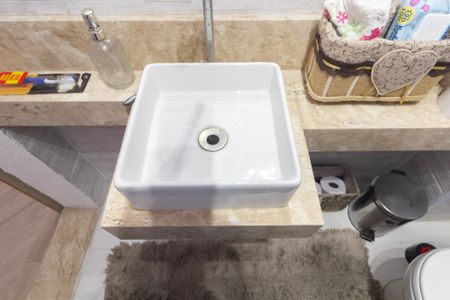 Casa para alugar com 130m², 4 quartos e 3 vagas Casa para alugar com 130m², 4 quartos e 3 vagasBanheiro 2