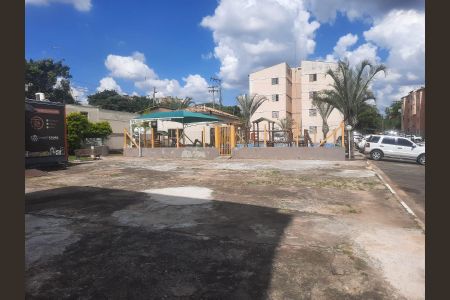 Apartamento para alugar com 45m², 2 quartos e 1 vaga Apartamento para alugar com 45m², 2 quartos e 1 vagaÁrea comum - Playground