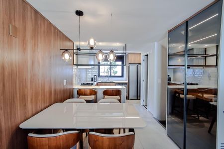 Casa de condomínio à venda com 152m², 2 quartos e 1 vagaSala