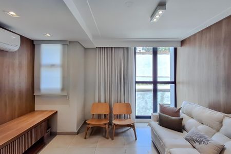 Casa de condomínio à venda com 152m², 2 quartos e 1 vagaSala