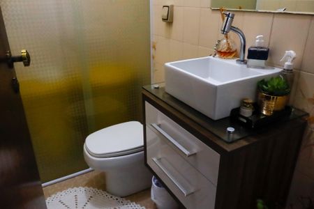 Casa à venda com 195m², 3 quartos e 2 vagasBanheiro 2