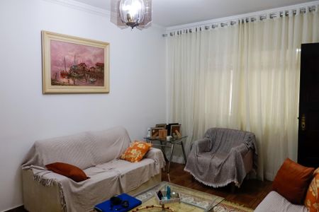 Casa à venda com 195m², 3 quartos e 2 vagassala