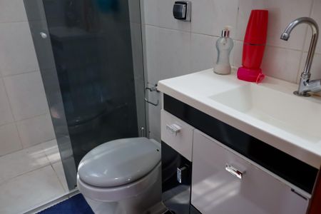 Casa à venda com 195m², 3 quartos e 2 vagasBanheiro da Suíte 2