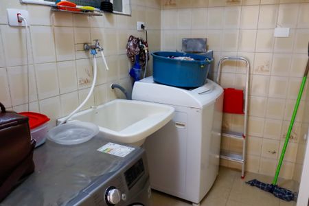 Casa à venda com 195m², 3 quartos e 2 vagasLavanderia