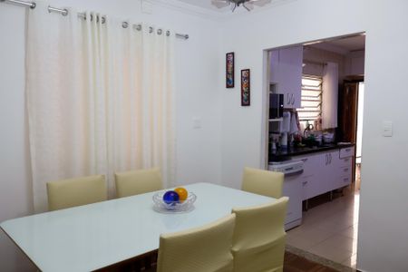 Casa à venda com 195m², 3 quartos e 2 vagasSala de Jantar