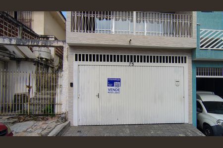 Casa à venda com 195m², 3 quartos e 2 vagasFachada