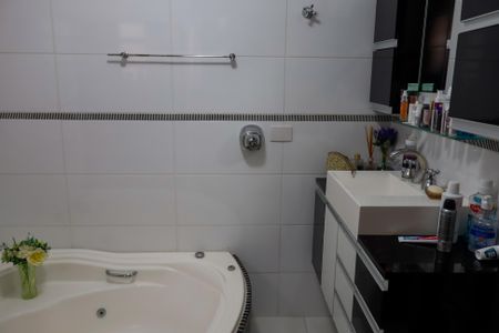 Casa à venda com 195m², 3 quartos e 2 vagasBanheiro da Suíte 3