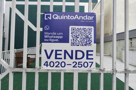 Casa de condomínio à venda com 105m², 2 quartos e 2 vagas Casa de condomínio à venda com 105m², 2 quartos e 2 vagasFachada