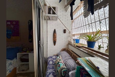 Apartamento à venda com 75m², 2 quartos e 1 vagaQuarto 2 - varanda