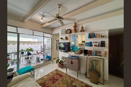 Apartamento à venda com 75m², 2 quartos e 1 vagaSala