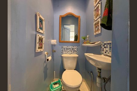 Apartamento à venda com 75m², 2 quartos e 1 vagaLavabo