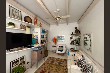 Apartamento à venda com 75m², 2 quartos e 1 vagaSala