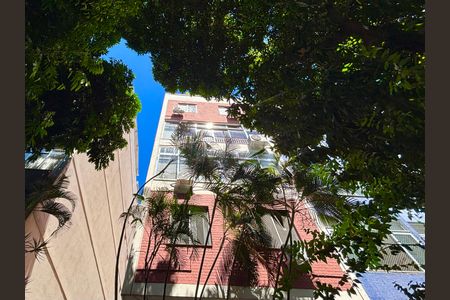 Apartamento à venda com 75m², 2 quartos e 1 vagaFachada