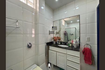 Apartamento à venda com 75m², 2 quartos e 1 vagaBanheiro social