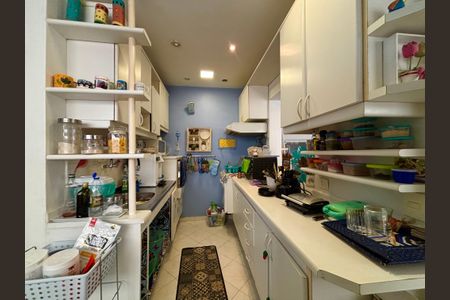 Apartamento à venda com 75m², 2 quartos e 1 vagaCozinha