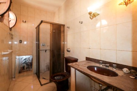 Casa à venda com 150m², 3 quartos e 2 vagasBanheiro