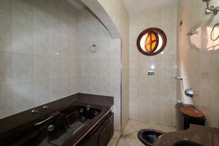 Casa à venda com 150m², 3 quartos e 2 vagasBanheiro da Suíte