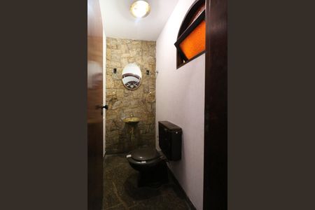 Casa à venda com 150m², 3 quartos e 2 vagasLavabo
