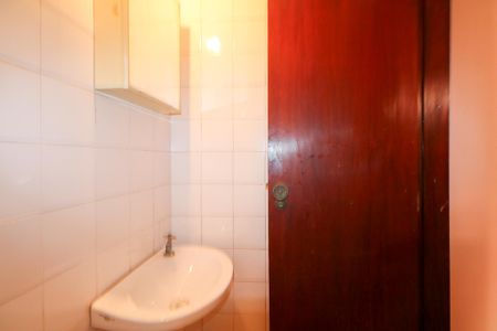 Casa à venda com 150m², 3 quartos e 2 vagasBanheiro da Área de Serviço
