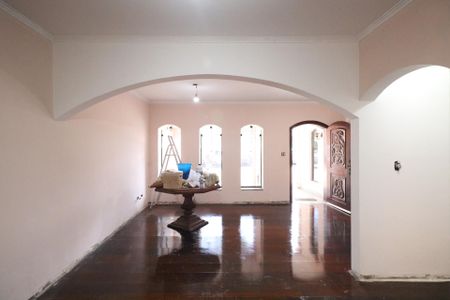 Casa à venda com 150m², 3 quartos e 2 vagasSala