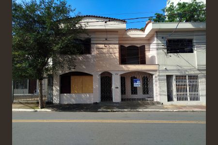 Casa à venda com 150m², 3 quartos e 2 vagasFachada