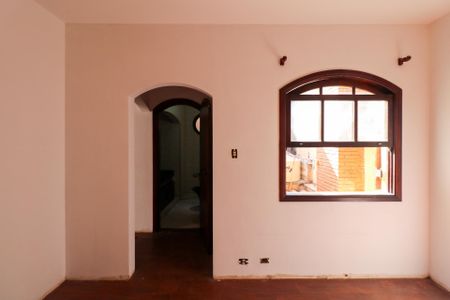 Casa à venda com 150m², 3 quartos e 2 vagasSuíte