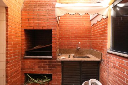 Casa à venda com 150m², 3 quartos e 2 vagasChurrasqueira