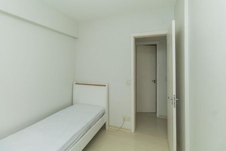 Quarto 1 de apartamento para alugar com 2 quartos, 66m² em Santo Antônio, Porto Alegre