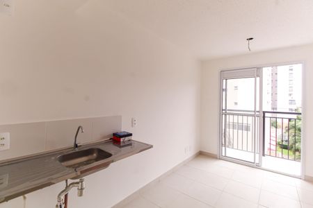 Apartamento para alugar com 28m², 1 quarto e sem vaga Apartamento para alugar com 28m², 1 quarto e sem vagaSala/Cozinha
