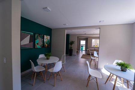 Apartamento à venda com 33m², 2 quartos e sem vaga Apartamento à venda com 33m², 2 quartos e sem vagaÁrea comum - Salão de festas