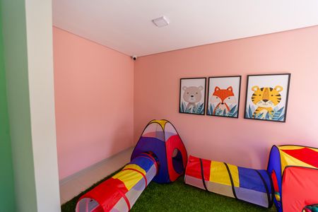 Apartamento à venda com 33m², 2 quartos e sem vaga Apartamento à venda com 33m², 2 quartos e sem vagaBrinquedoteca