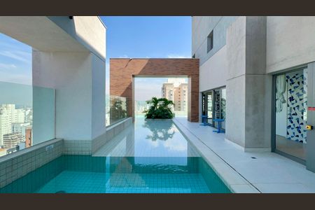Apartamento à venda com 156m², 3 quartos e 3 vagas Apartamento à venda com 156m², 3 quartos e 3 vagasPiscina